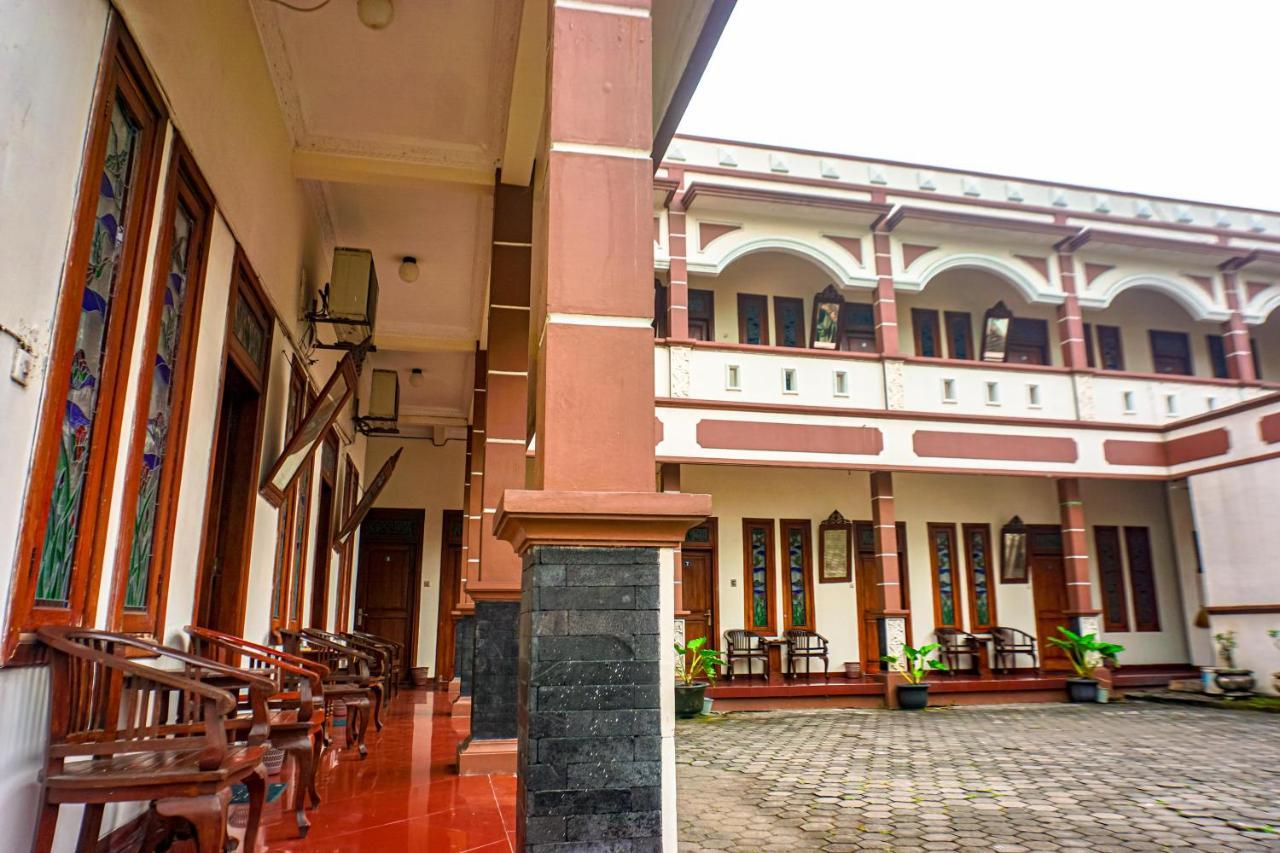Hotel Laweyan Solo Dış mekan fotoğraf