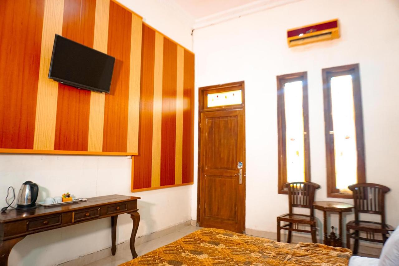 Hotel Laweyan Solo Dış mekan fotoğraf